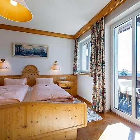 Bed & Breakfast Alpenhof 3*