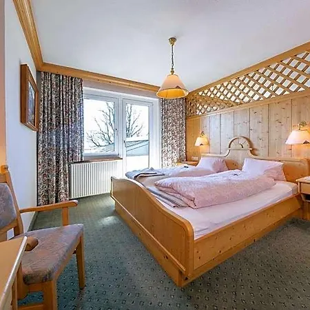 Bed & Breakfast Alpenhof 3*