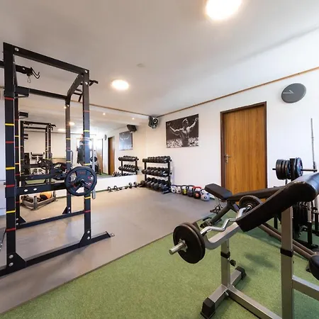 Alpenhof Bed and Breakfast 3*