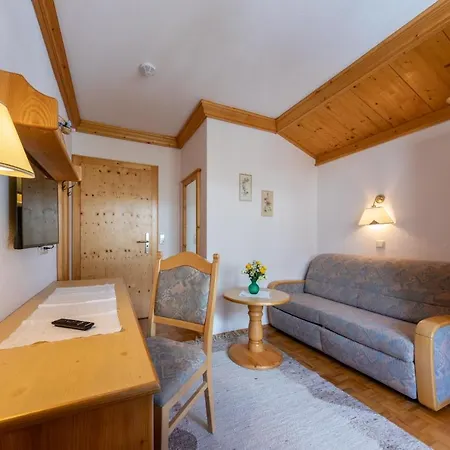 Alpenhof Bed and Breakfast